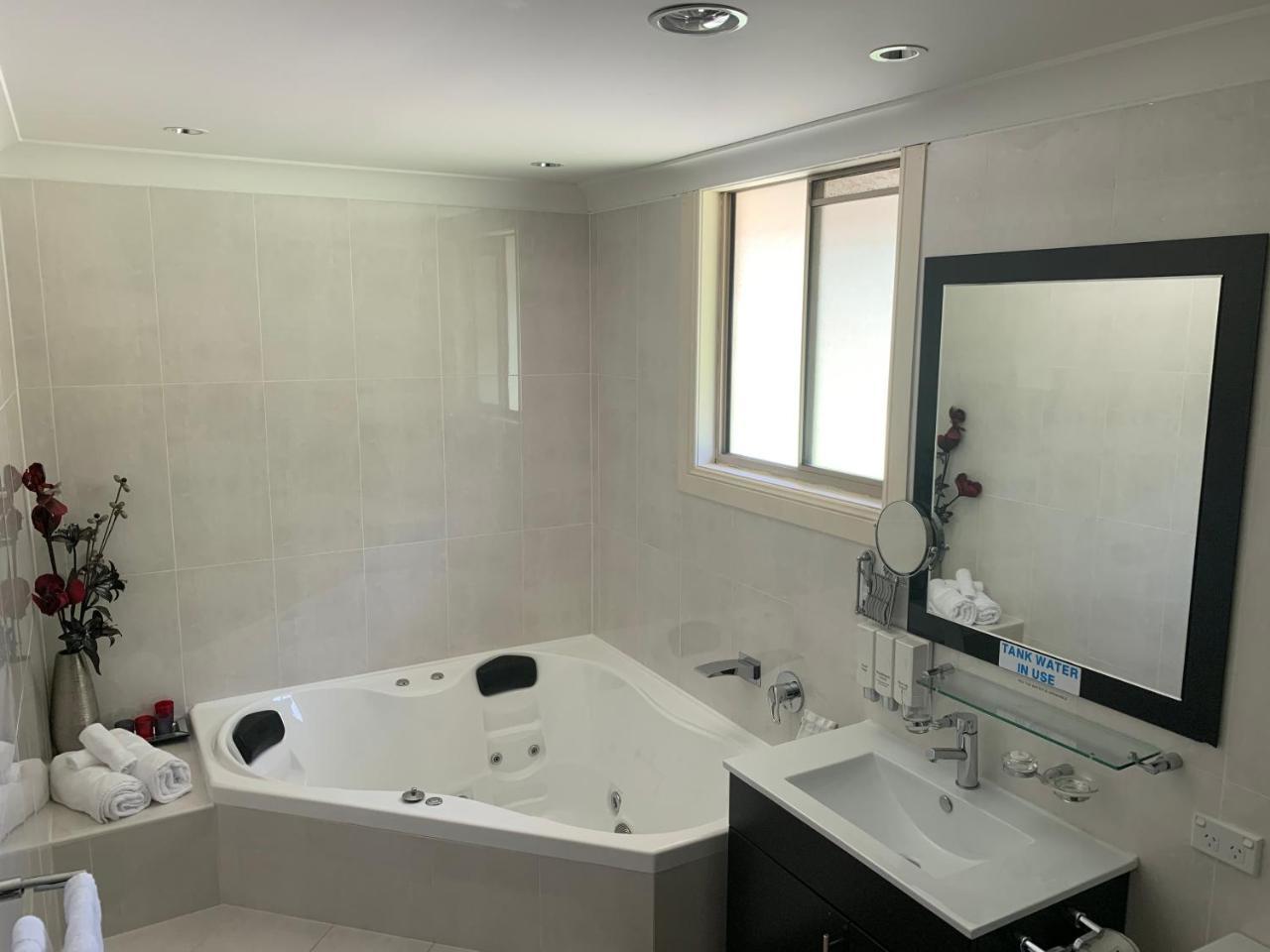 Picton Valley Motel Australia Екстер'єр фото